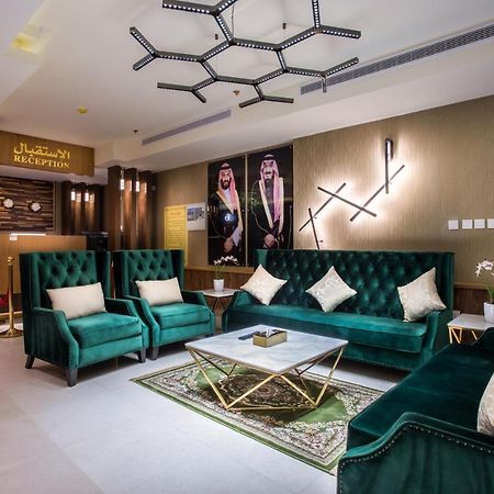 Al Louloah Al Baraqah Furnished Apartments เจดดาห์ ภายนอก รูปภาพ